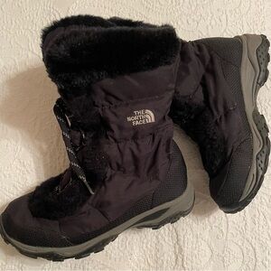 The North Face Women's Black and Gray Winter Boots